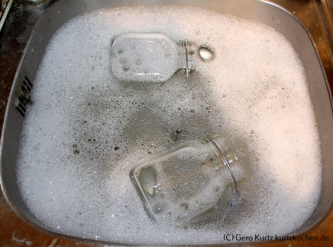 Bormioli Rocco Fido Drahtbügel Einweckgläser - in der Spüle zum Waschen 