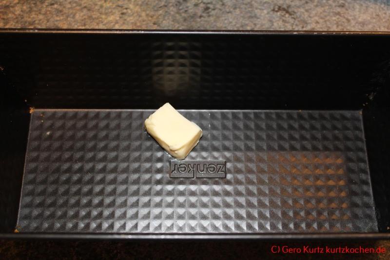 Backmischung Marmor Kuchen von Kathi - Kastenform und Butter