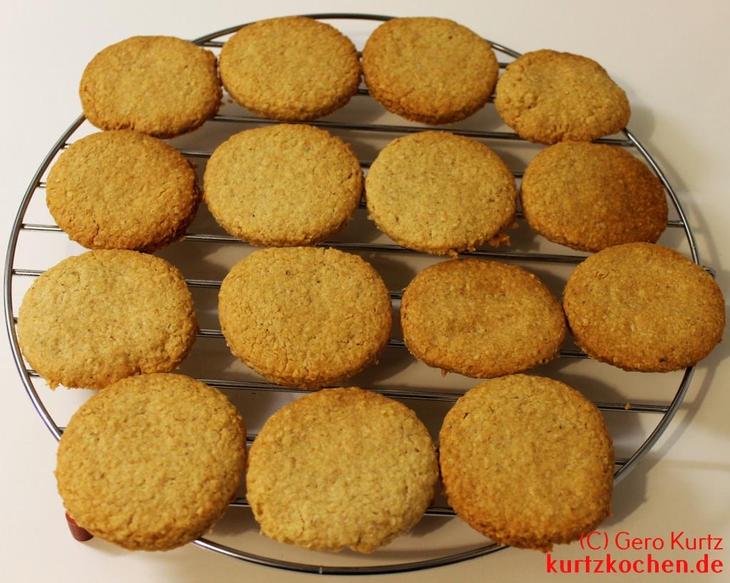 Rezept für Köllnflocken-Plätzchen - Kekse zum Auskühlen