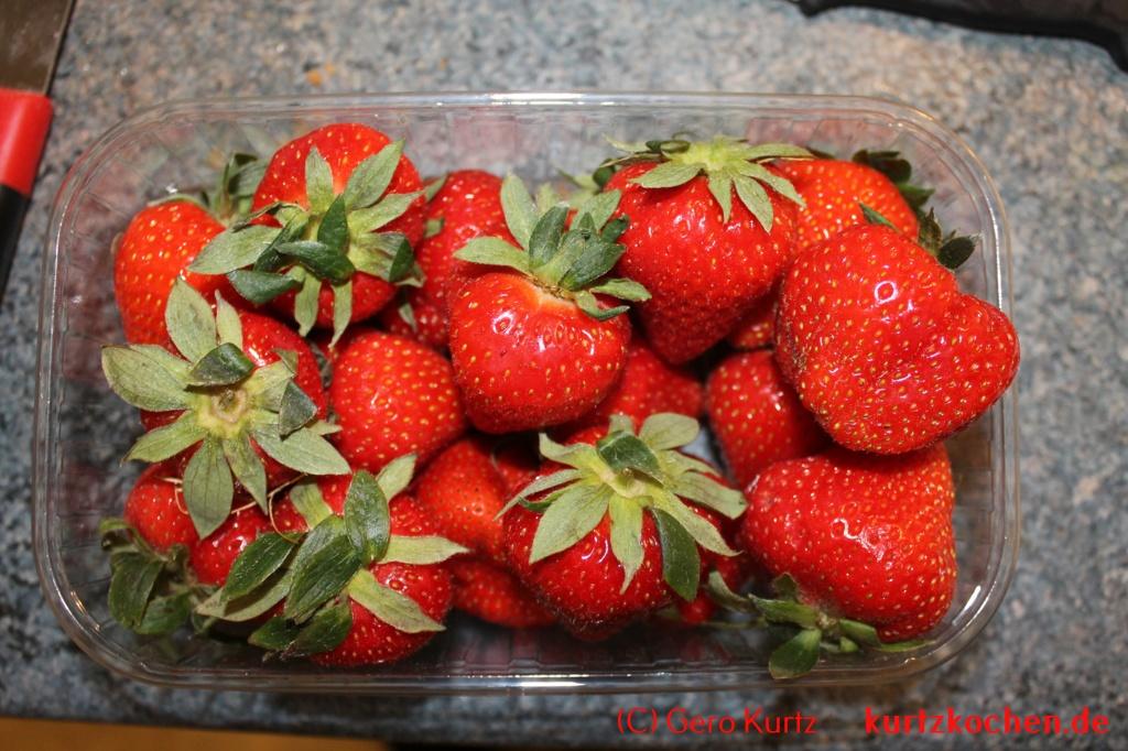 Grundrezept Marmelade - Erdbeeren in der Schale